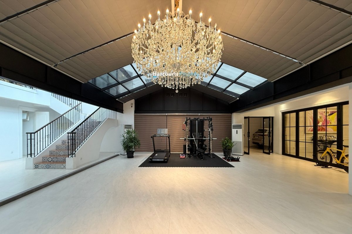 Dijual Rumah Klasik Renovated Bagus dan Terawat Kawasan Elite Area Menteng - Foto 10