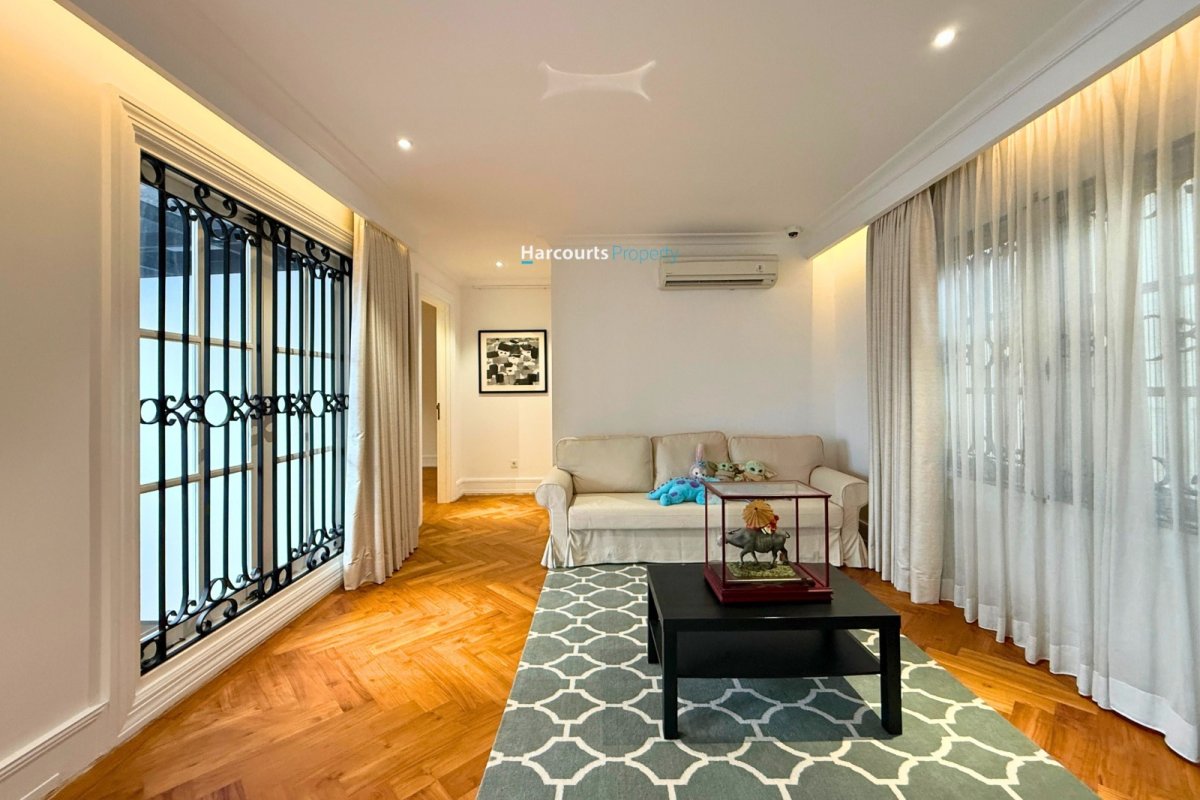 Dijual Rumah Klasik Renovated Bagus dan Terawat Kawasan Elite Area Menteng - Foto 11