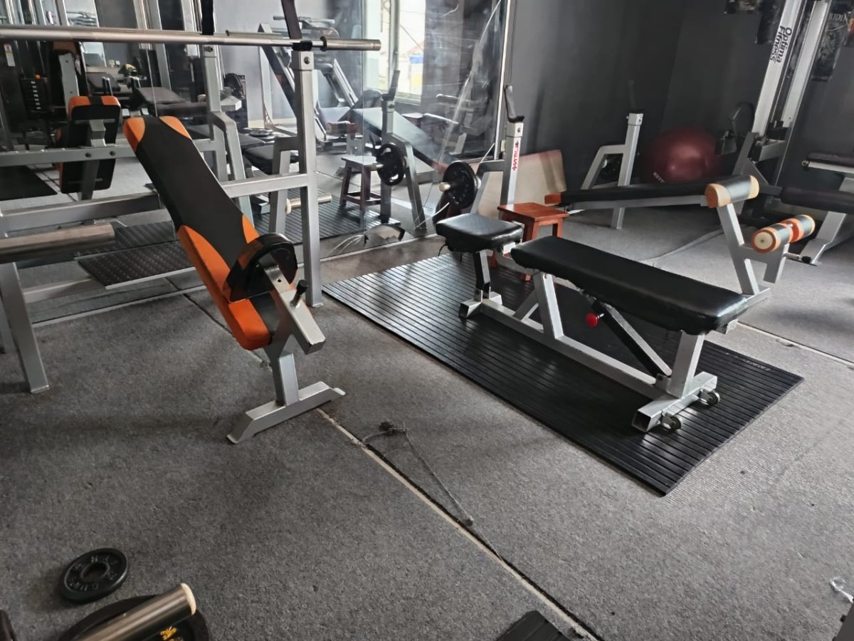 Ruko Strategis Beserta Usaha Gym dan Peralatan di Fajar Indah - Foto 4