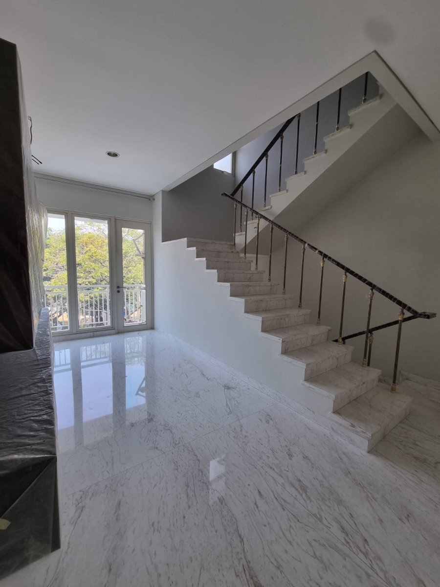 Disewakan 1 Unit Rumah Rapih, Nyaman, View Bagus Di Sherwood Garden Residence, Kelapa Gading - Jakarta Utara - Foto 11