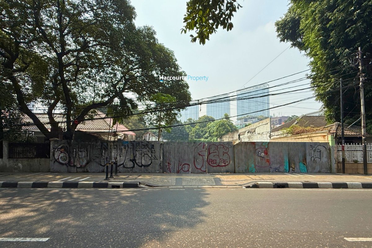 Dijual Tanah Komersil Area Lokasi Strategis Bisa Bangun Gedung 7 Lantai Area Menteng