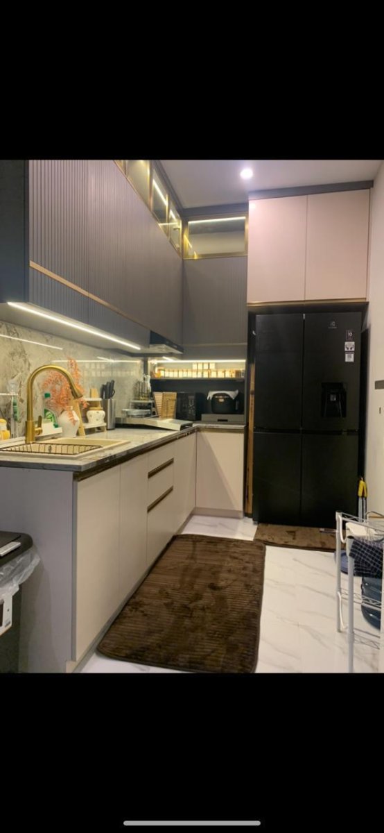 Rumah mewah dan nyaman lengkap desain interior premium di gentan solo - Foto 13