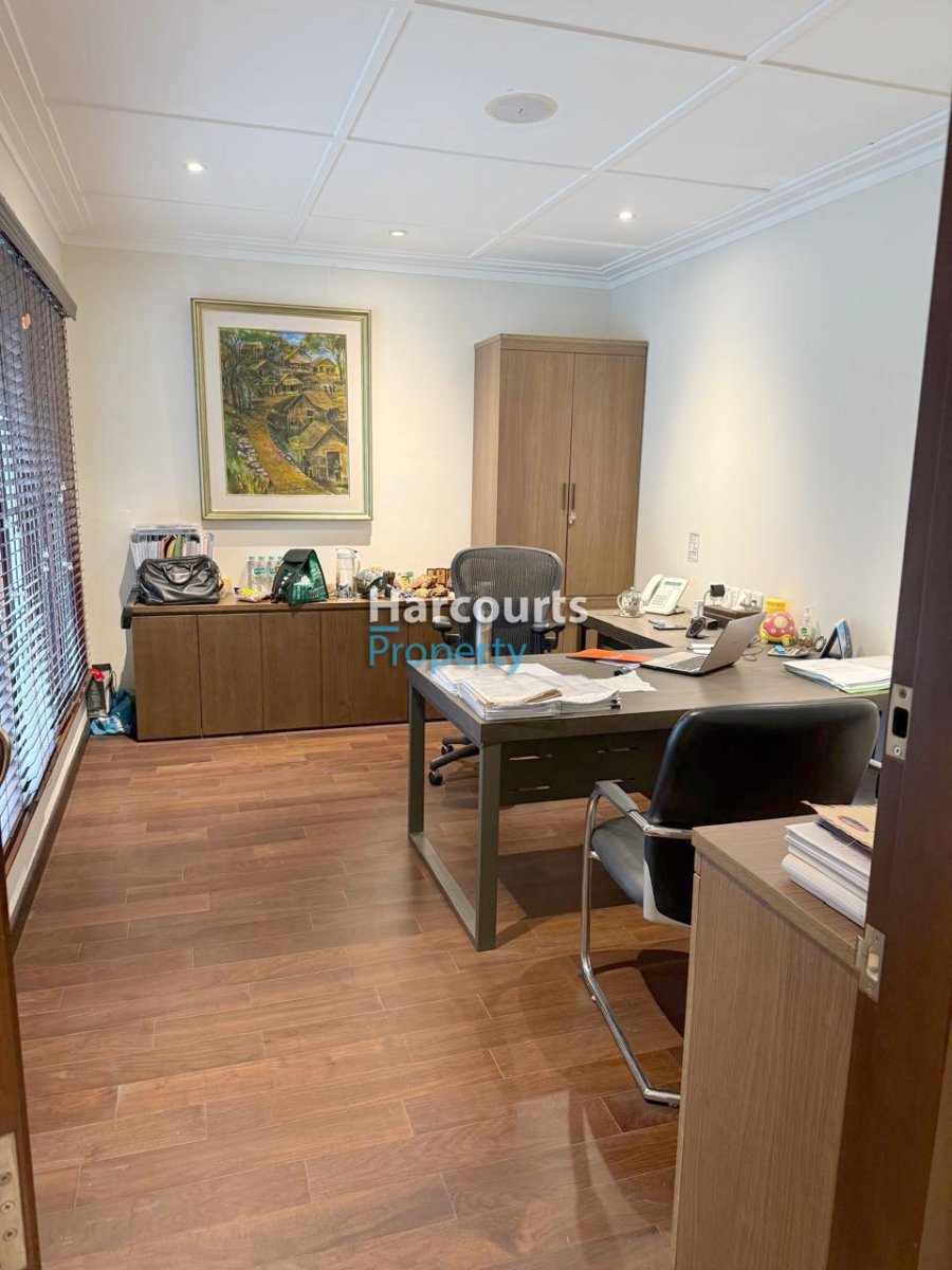 Dijual Rumah Klasik Bisa Untuk Kantor Komersil Area Menteng - Foto 9