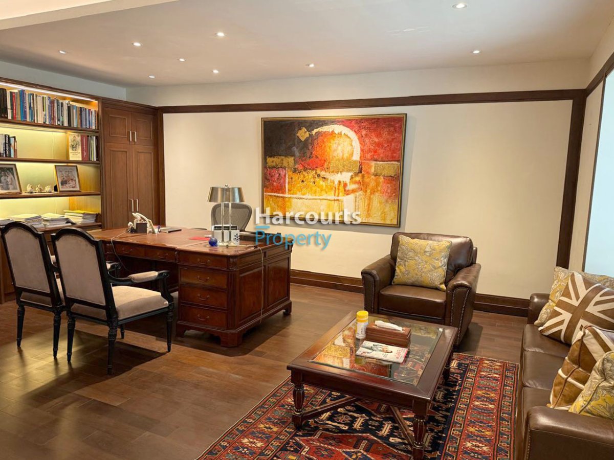 Dijual Rumah Klasik Bisa Untuk Kantor Komersil Area Menteng - Foto 11