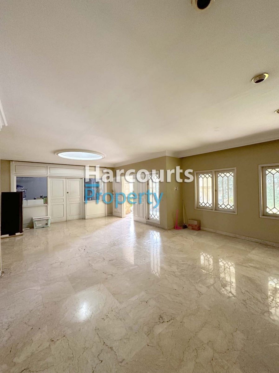 Dijual Rumah Klasik Bagus dan Terawat Area Menteng - Foto 3