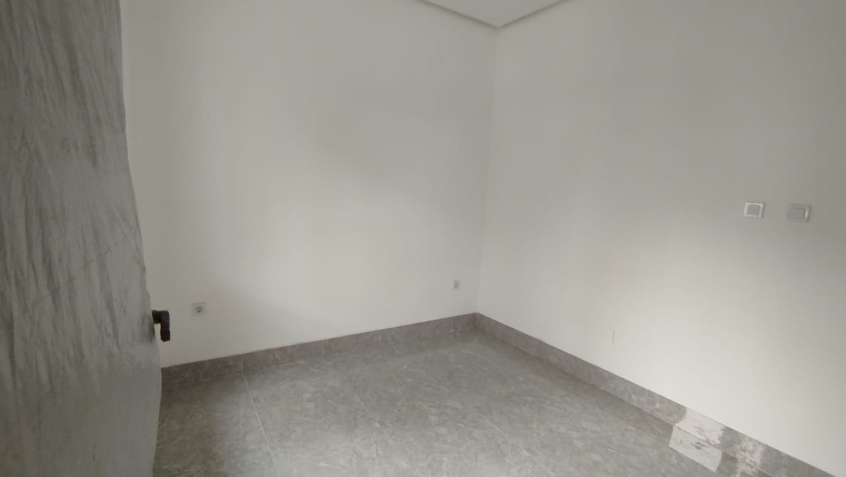 Unit Premium! Rumah Baru di Melia Garden Graha Raya Bintaro, 10 Menit ke Toll Alam Sutera - Foto 10