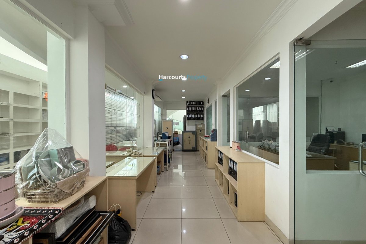 Dijual Mini Building Ex Showroom & Bengkel Area Kebayoran Baru - Foto 8