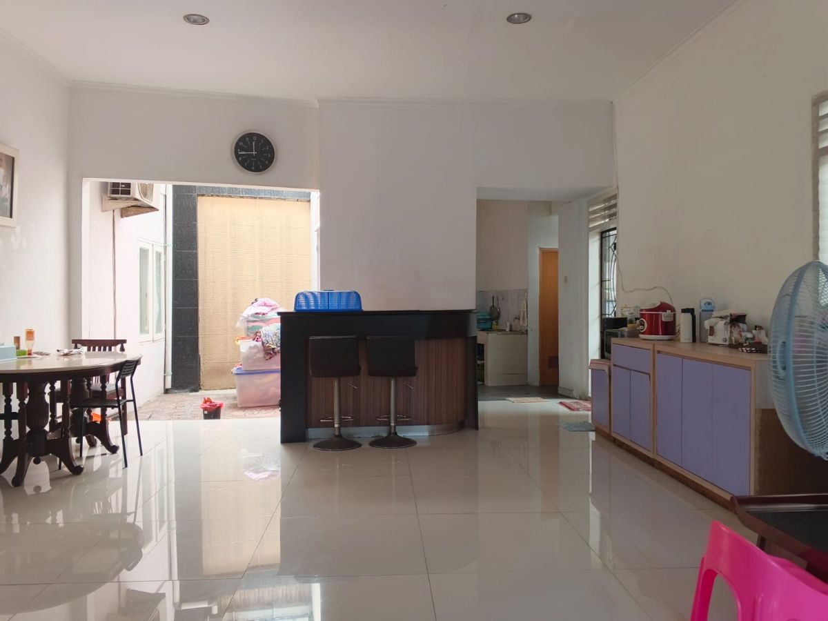 Dijual Rumah Cantik 2 Lantai Siap Huni di Graha Raya, Tangerang Selatan - Foto 7