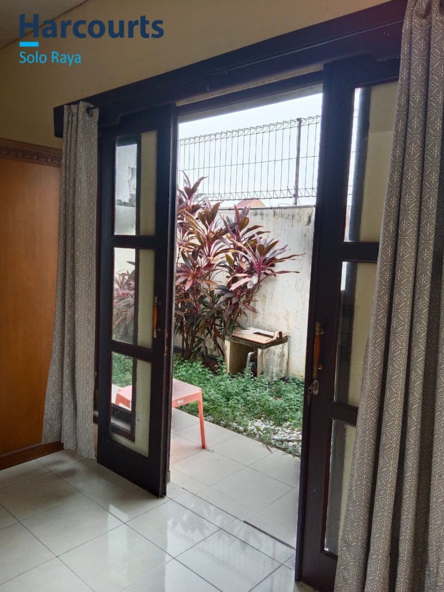 Rumah siap huni full furnish di cluster di Colomadu, Solo - Foto 5