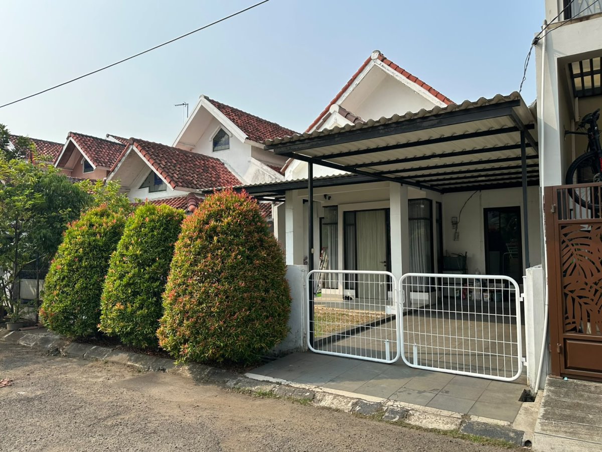 Dijual Rumah siap huni di graha raya dalam komplek, furnished - Foto 2