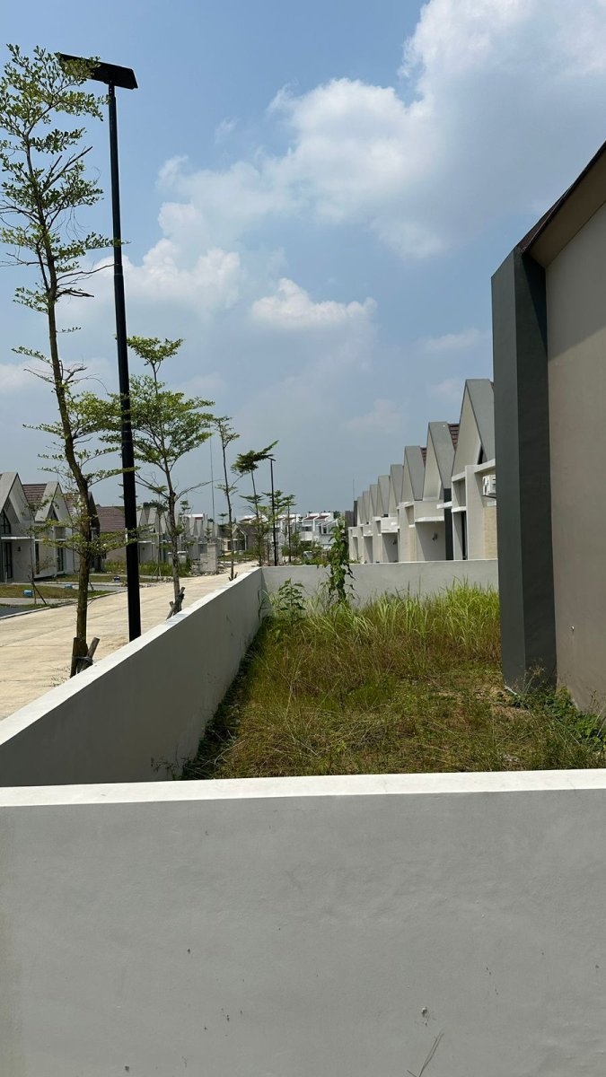RUMAH MINIMALIS SIAP HUNI, BERADA DIJALAN UTAMA CLUSTER, POSISI HOOK DEKET STASIUN TENJO - Foto 3