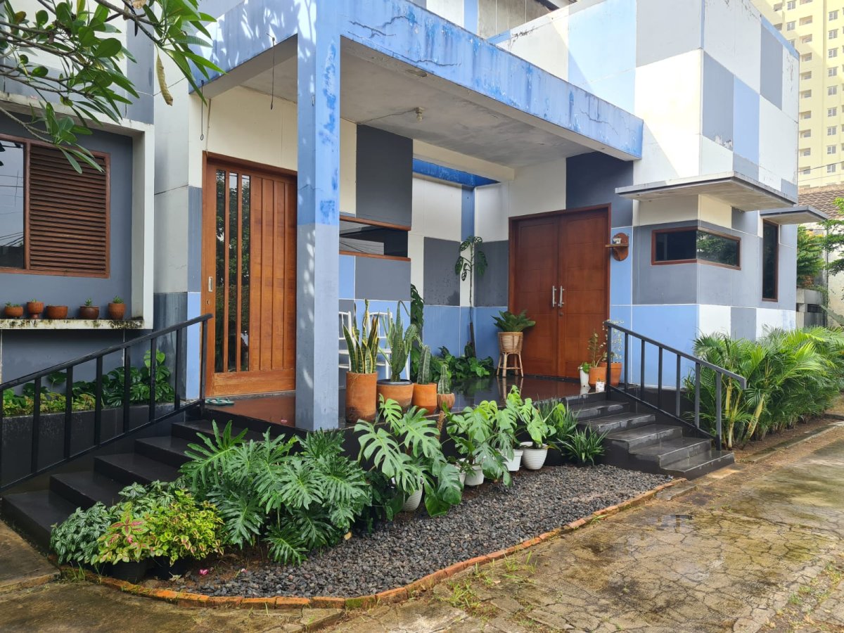 Dijual Rumah Luas di Serua Ciputat Tangerang Selatan - Foto 4