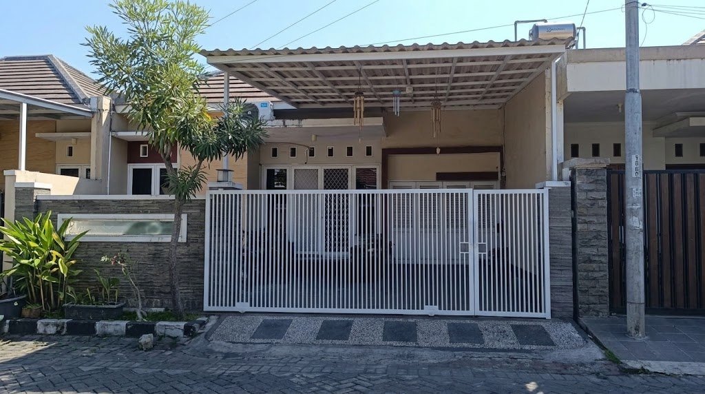 Jual rumah Lokasi Strategis @jl. Wonorejo Permai Selatan Surabaya
