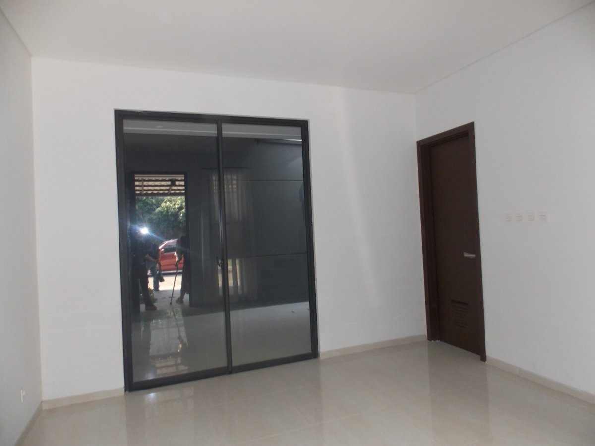 Disewakan Rumah Cantik Minimalis Hook bisa Sewa Unfurnish Or Furnish di Bintaro - Foto 9