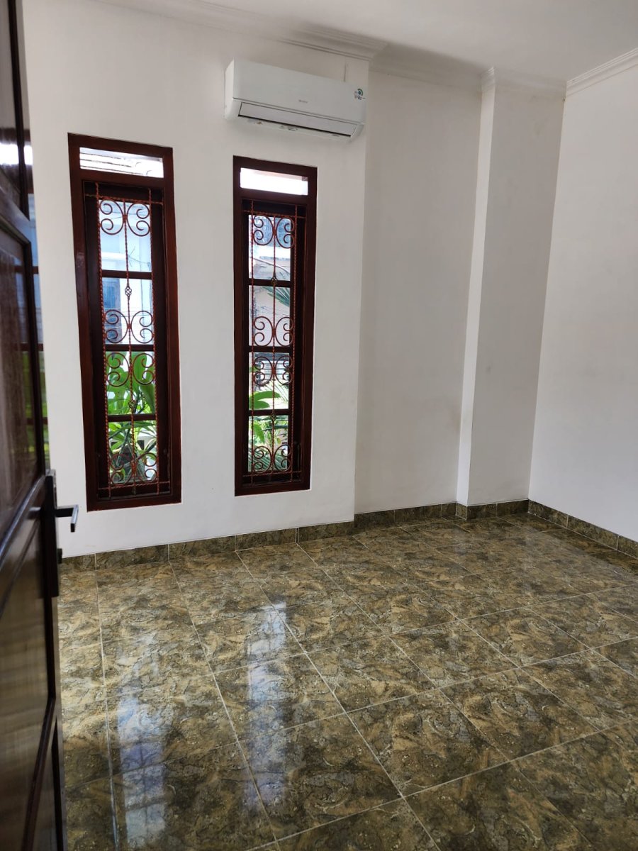 Rumah Bagus Siap Huni di Perumahan Colomadu