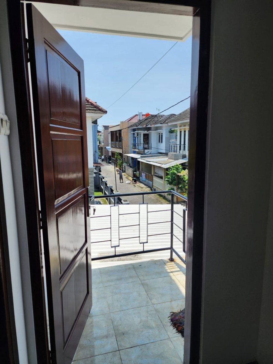 Rumah Bagus Siap Huni di Perumahan Colomadu - Foto 10
