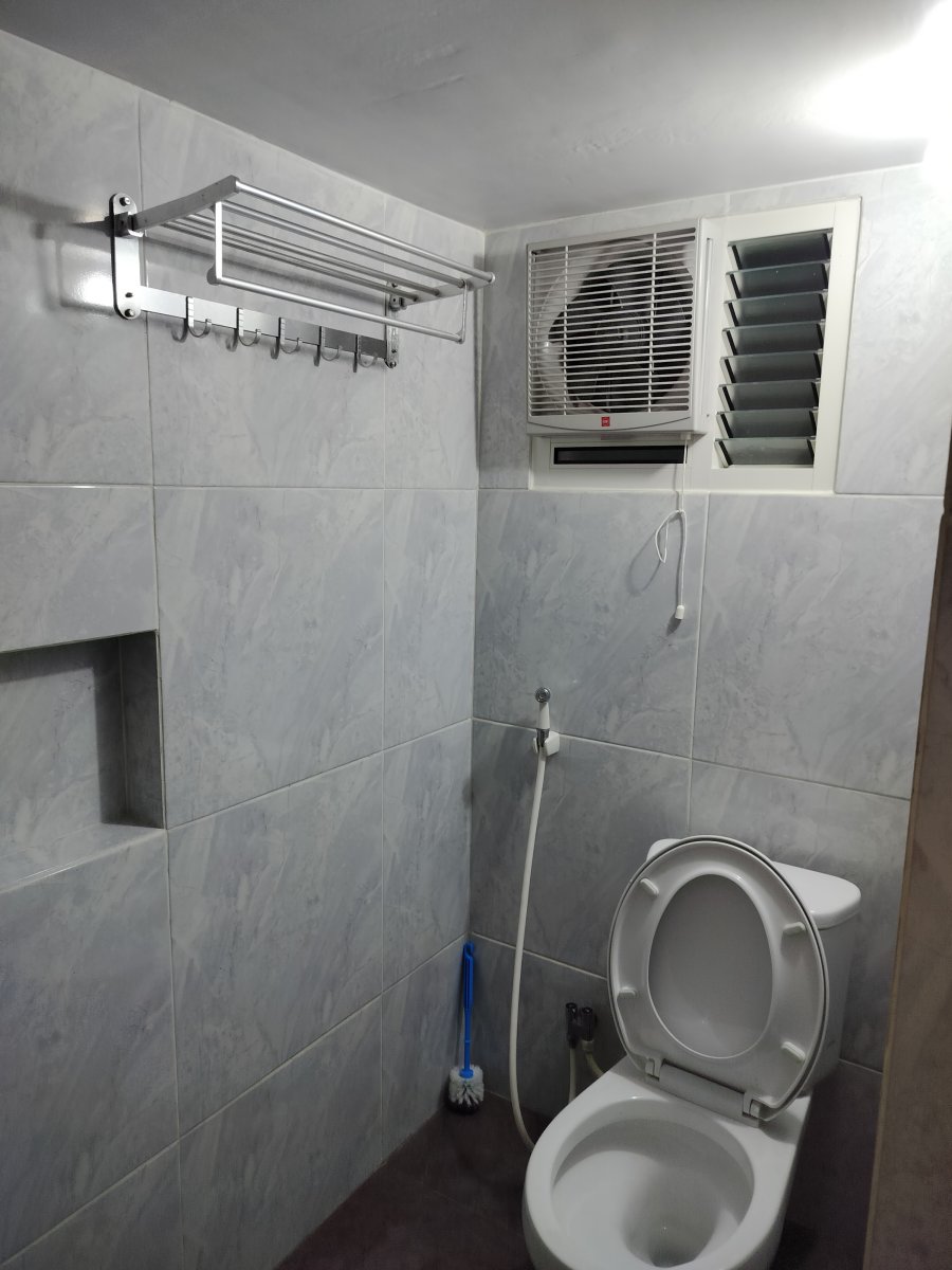 Rumah baru siap huni semi furniture dekat pusat keramaian dan jalan slamet riyadi solo - Foto 5