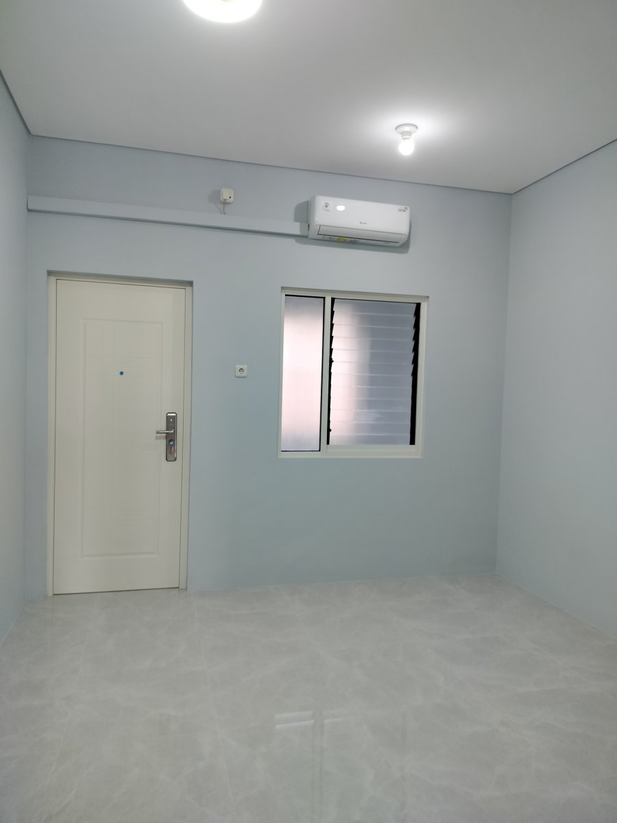 Rumah baru siap huni semi furniture dekat pusat keramaian dan jalan slamet riyadi solo - Foto 11