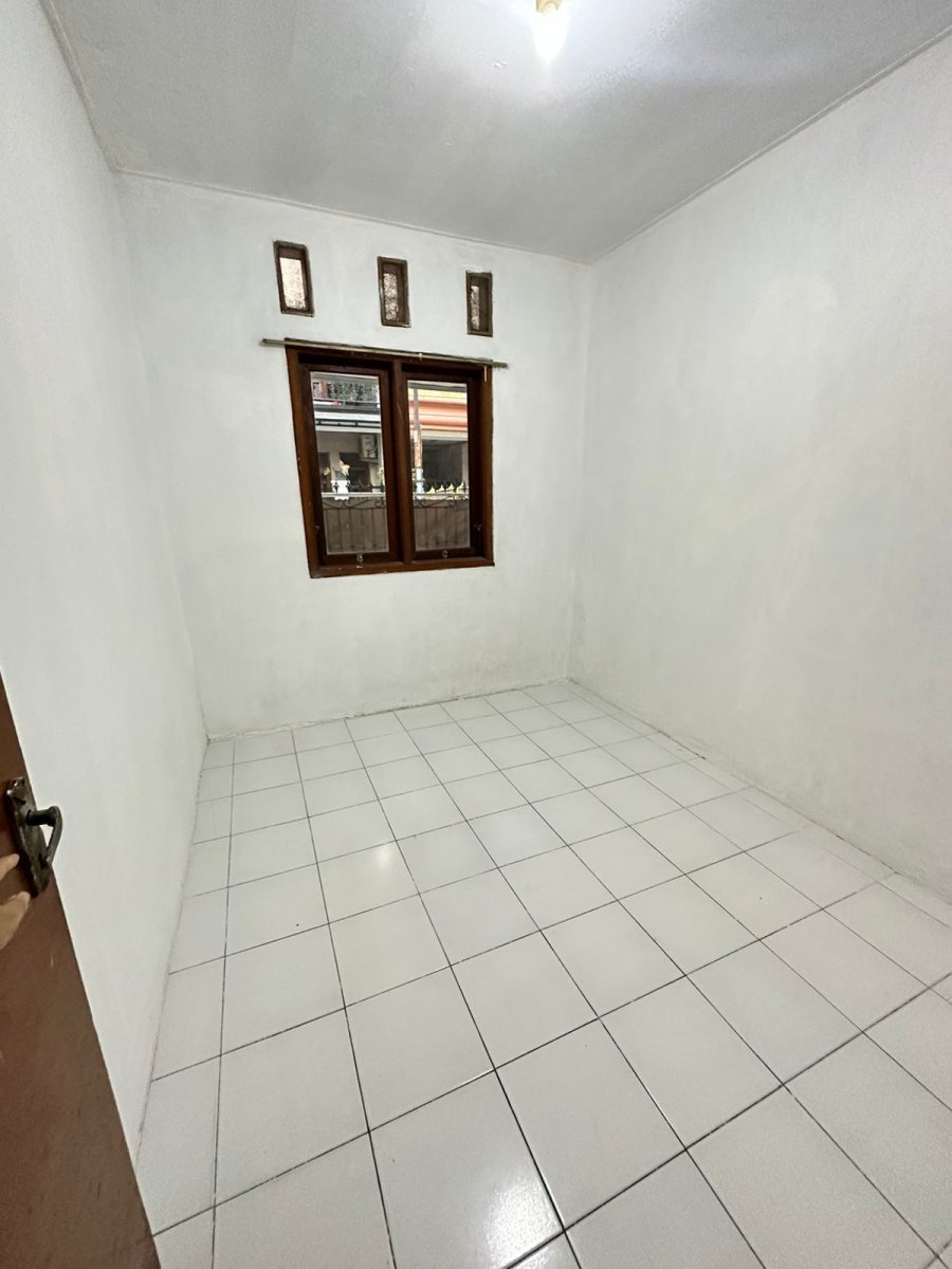 RUMAH RAPIH , TERAWAT DISEWAKAN DIBEKASI UTARA VILLA MAS GERDEN , BEBAS BANJIR, 10 MENIT KE SUMMARECON MALL BEKASI - Foto 7