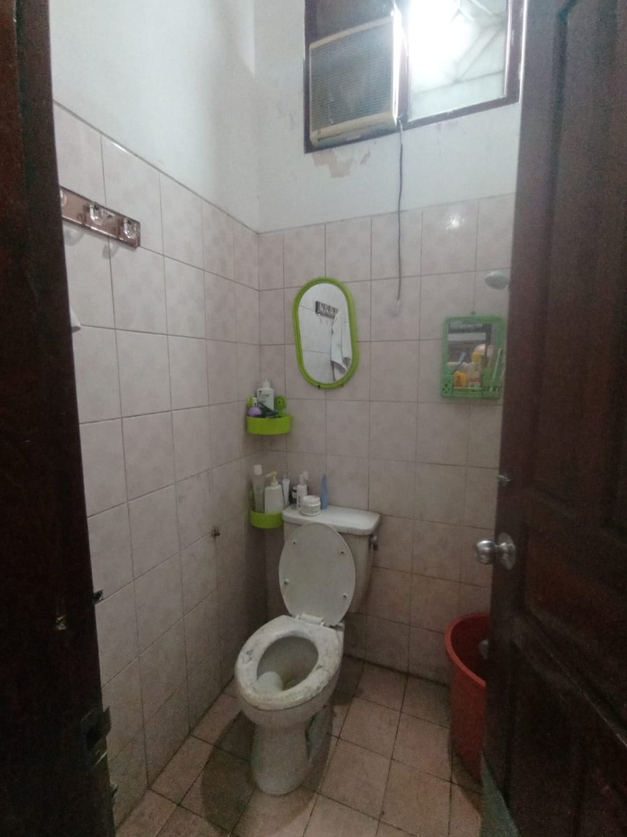 Rumah Bagus 2 Lantai Strategis Dekat Alun-Alun Karanganyar