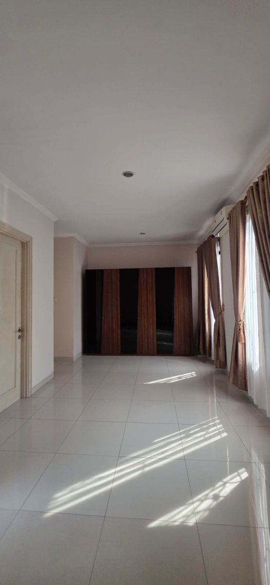 Dijual 1 Unit Rumah Bagus Dan Luas Di Serpong Tanggerang - Foto 7