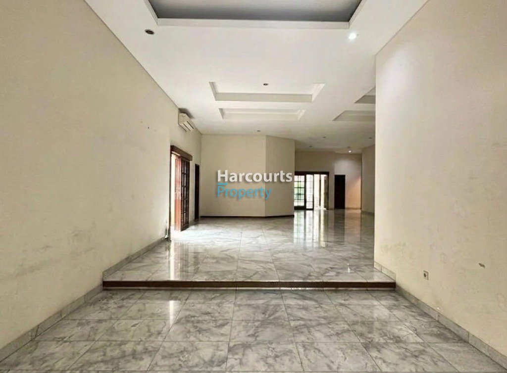 Dijual Rumah Lama Siap Huni 1 Lantai Depan Taman Area Menteng - Foto 2