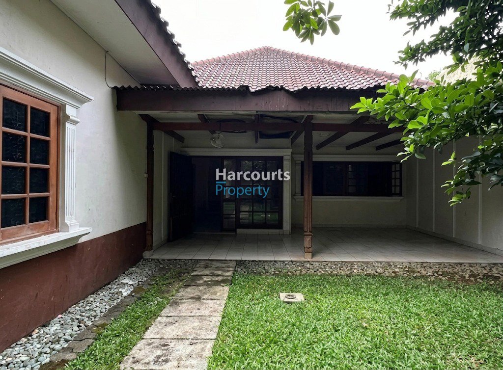 Dijual Rumah Lama Siap Huni 1 Lantai Depan Taman Area Menteng - Foto 3