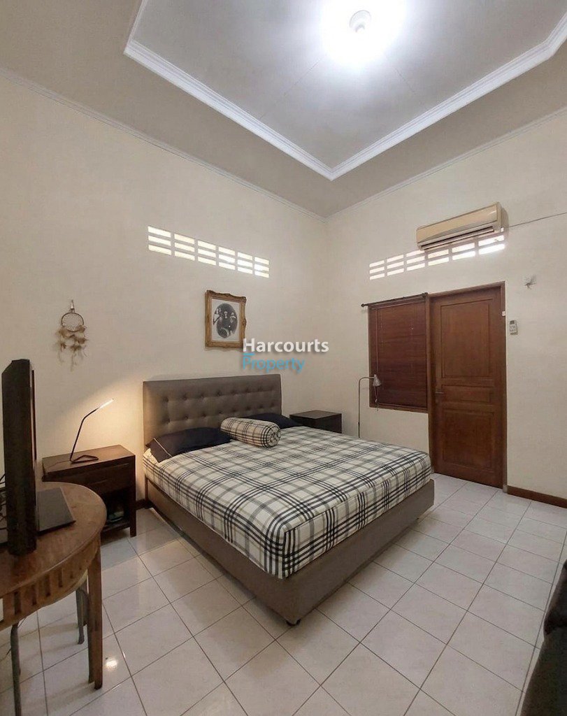 Dijual Rumah Siap Huni 1 Lantai Depan Taman Area Menteng - Foto 3