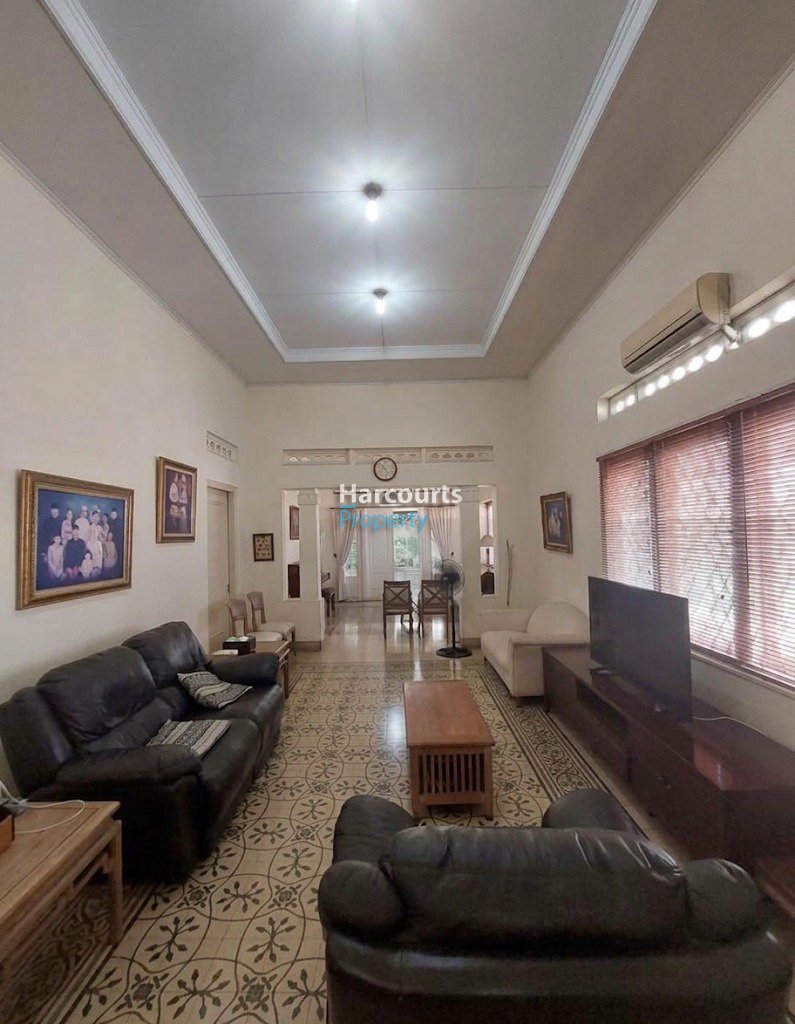 Dijual Rumah Siap Huni 1 Lantai Depan Taman Area Menteng - Foto 4