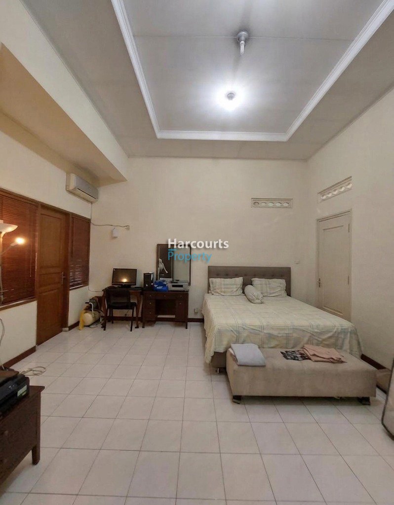 Dijual Rumah Siap Huni 1 Lantai Depan Taman Area Menteng - Foto 5