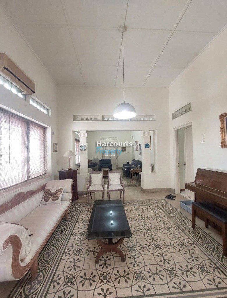 Dijual Rumah Siap Huni 1 Lantai Depan Taman Area Menteng - Foto 8