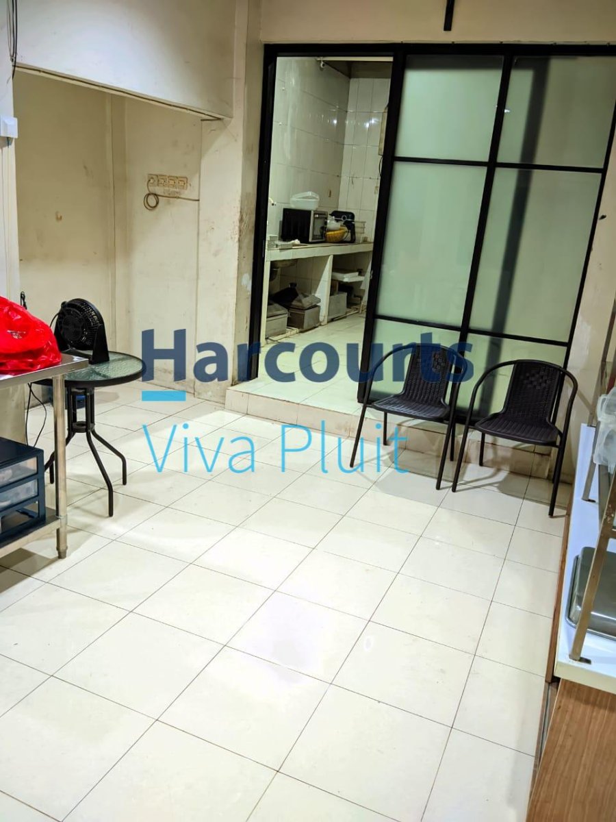 WTS – RUMAH & TEMPAT USAHA DI JALAN MALAKA! Lokasi Strategis – Cocok untuk Hunian & Usaha - Foto 5