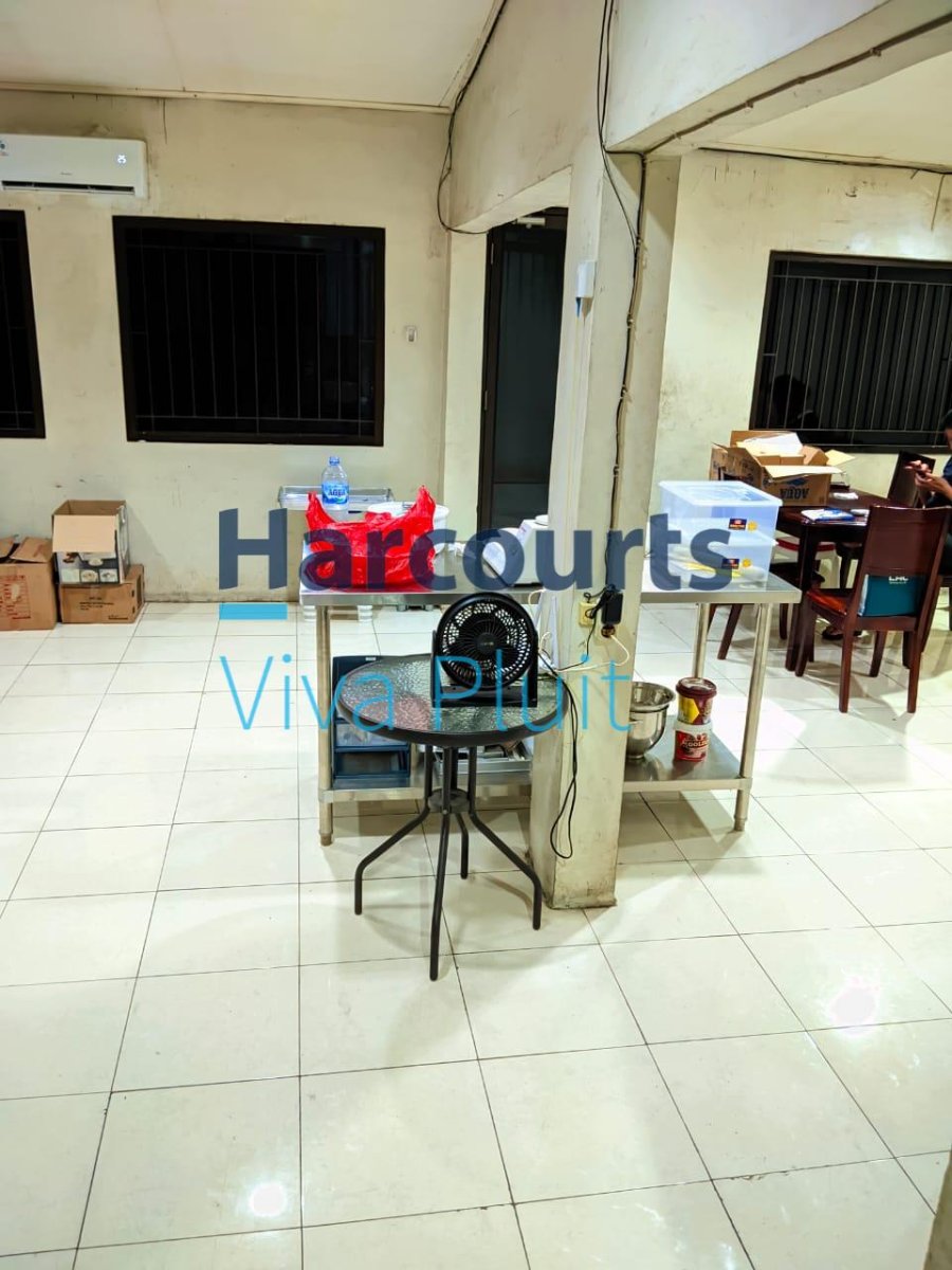 WTS – RUMAH & TEMPAT USAHA DI JALAN MALAKA! Lokasi Strategis – Cocok untuk Hunian & Usaha - Foto 6