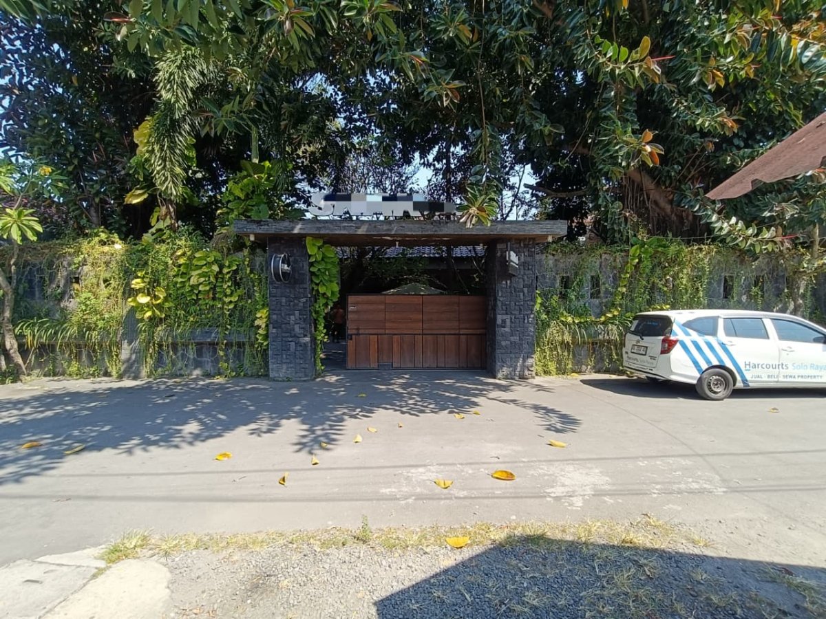 Rumah Bagus Luas di Kartasura