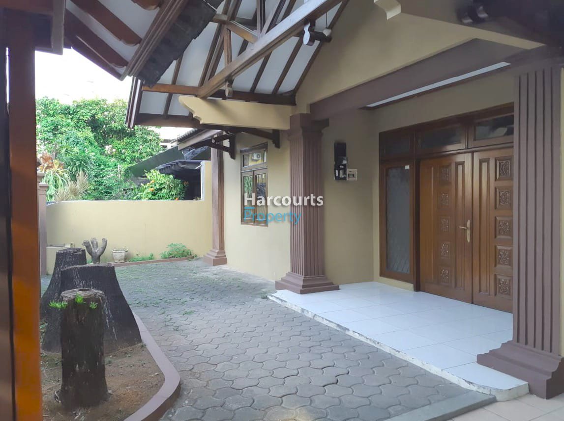 Dijual Rumah Klasik Bagus dan Terawat Lokasi Strategis di Area Menteng - Foto 4