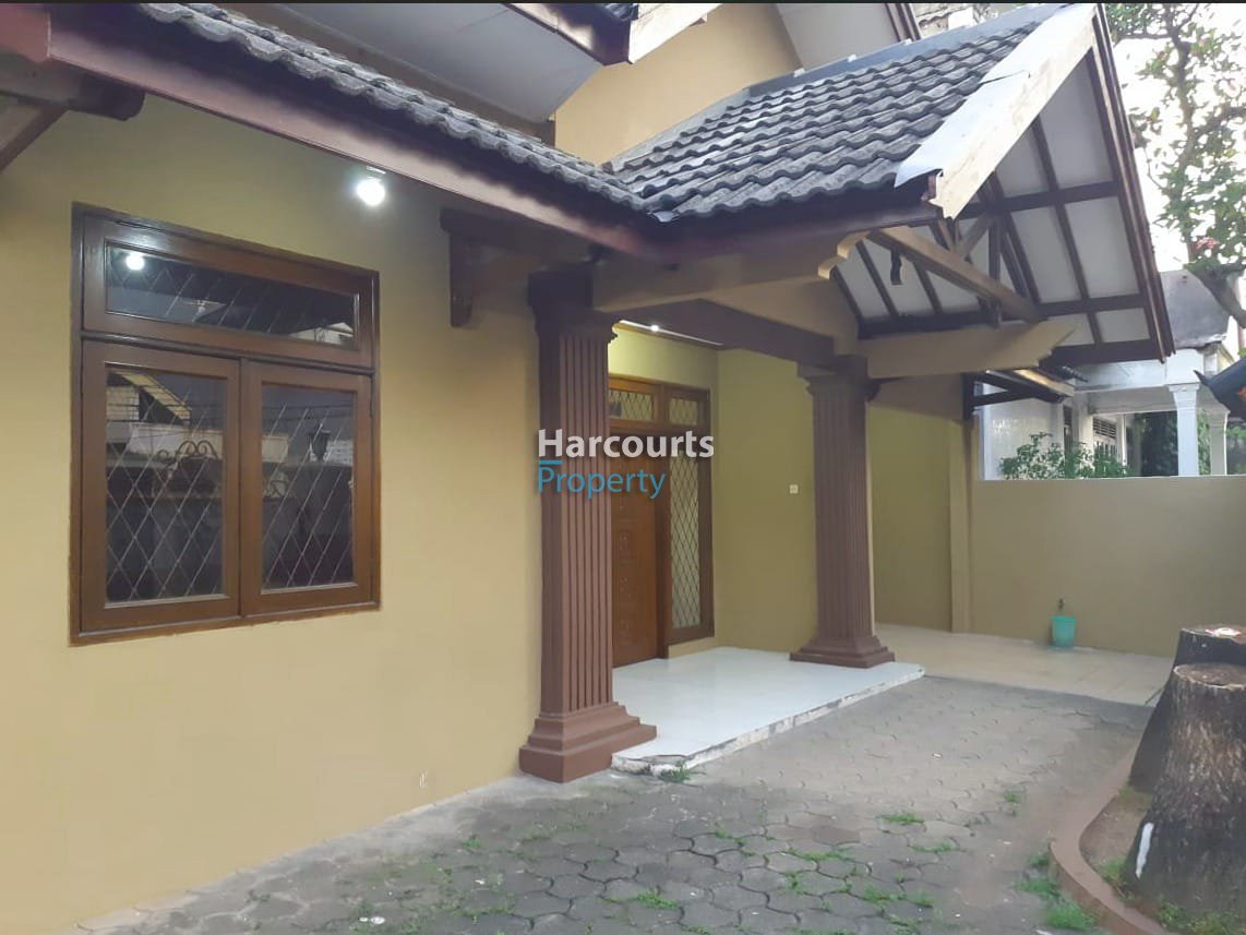 Dijual Rumah Klasik Bagus dan Terawat Lokasi Strategis di Area Menteng - Foto 6