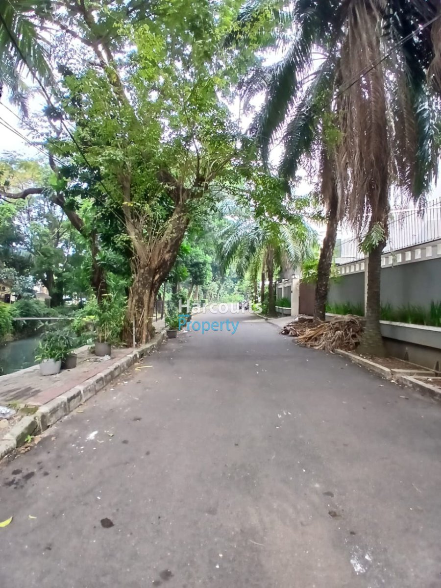 Dijual Rumah Hitung Tanah Area Permata Hijau - Foto 3