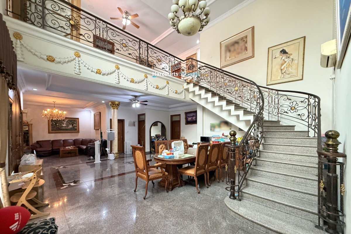Djual Rumah Klasik Mediteranean Lokasi Strategis Area Cipete - Foto 8