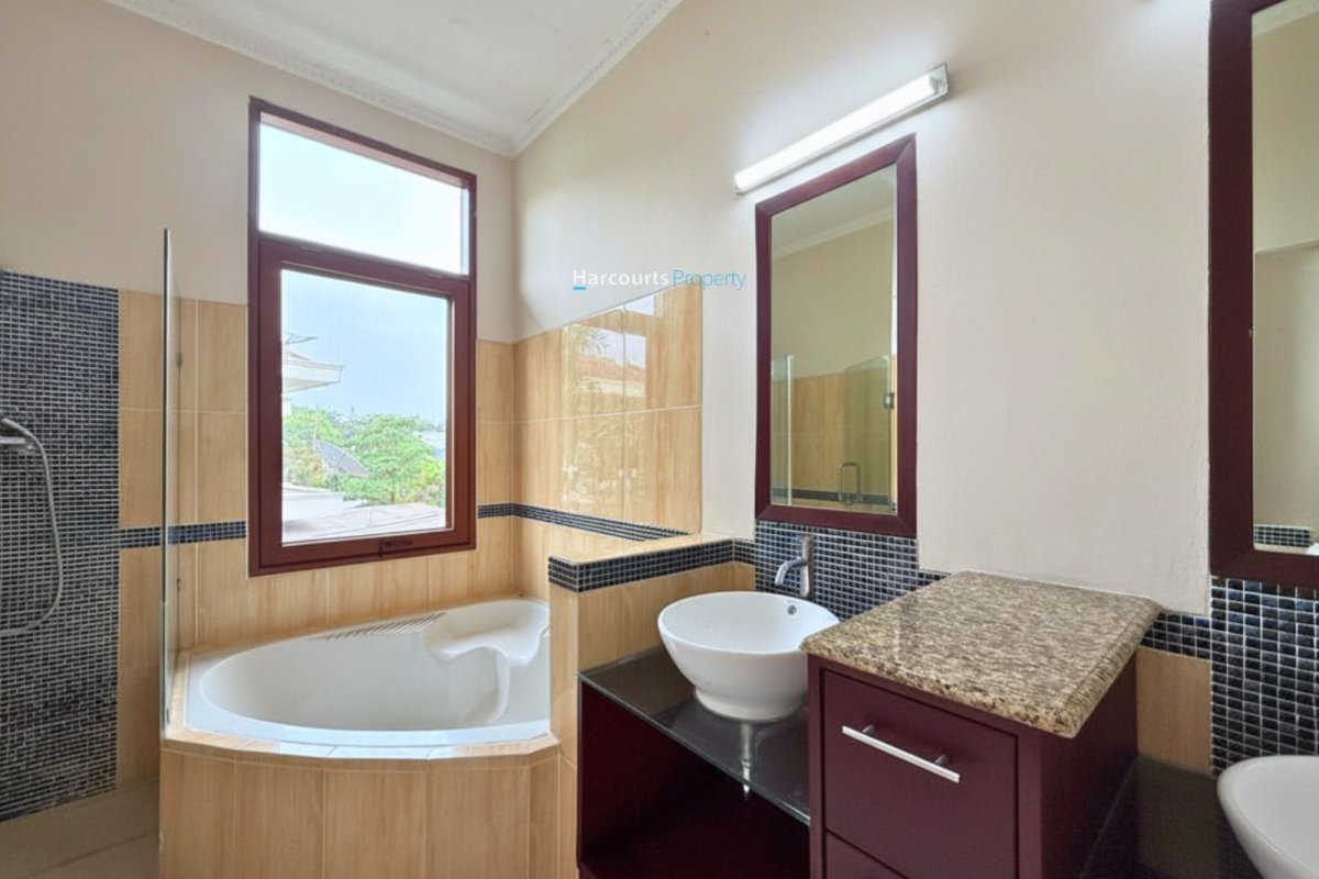 Disewakan Rumah Klasik Dalam Compound Lokasi Strategis Area Tb. Simatupang - Foto 9