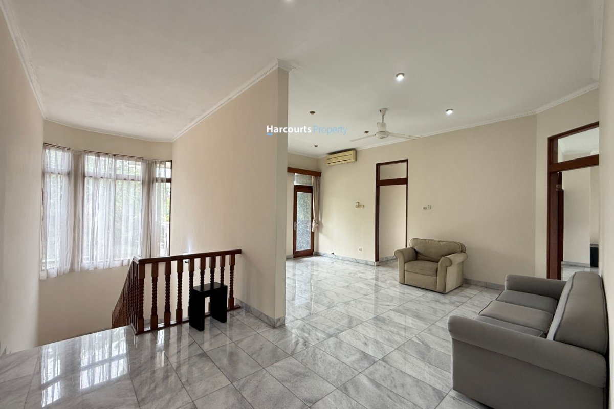 Disewakan Rumah Compound Klasik Terawat Area TB Simatupang - Foto 10