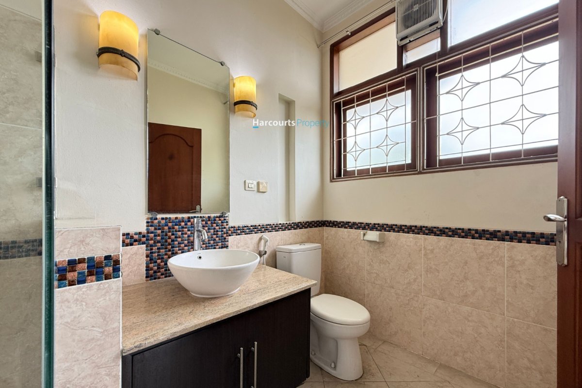 Disewakan Rumah Compound Klasik Terawat Area TB Simatupang - Foto 14