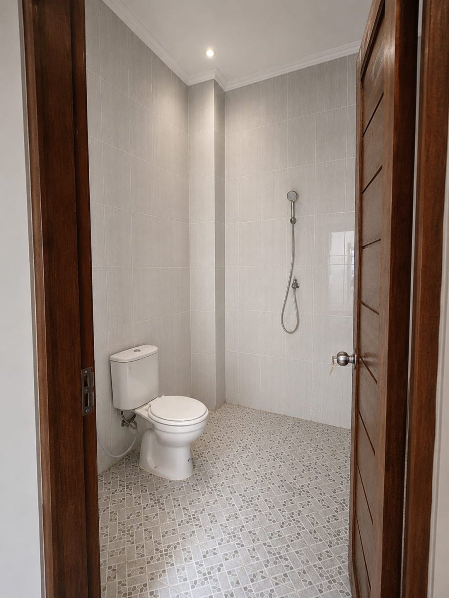 Rumah cluster cantik modern minimalis 2 lantai dekat Solo Baru solo - Foto 3