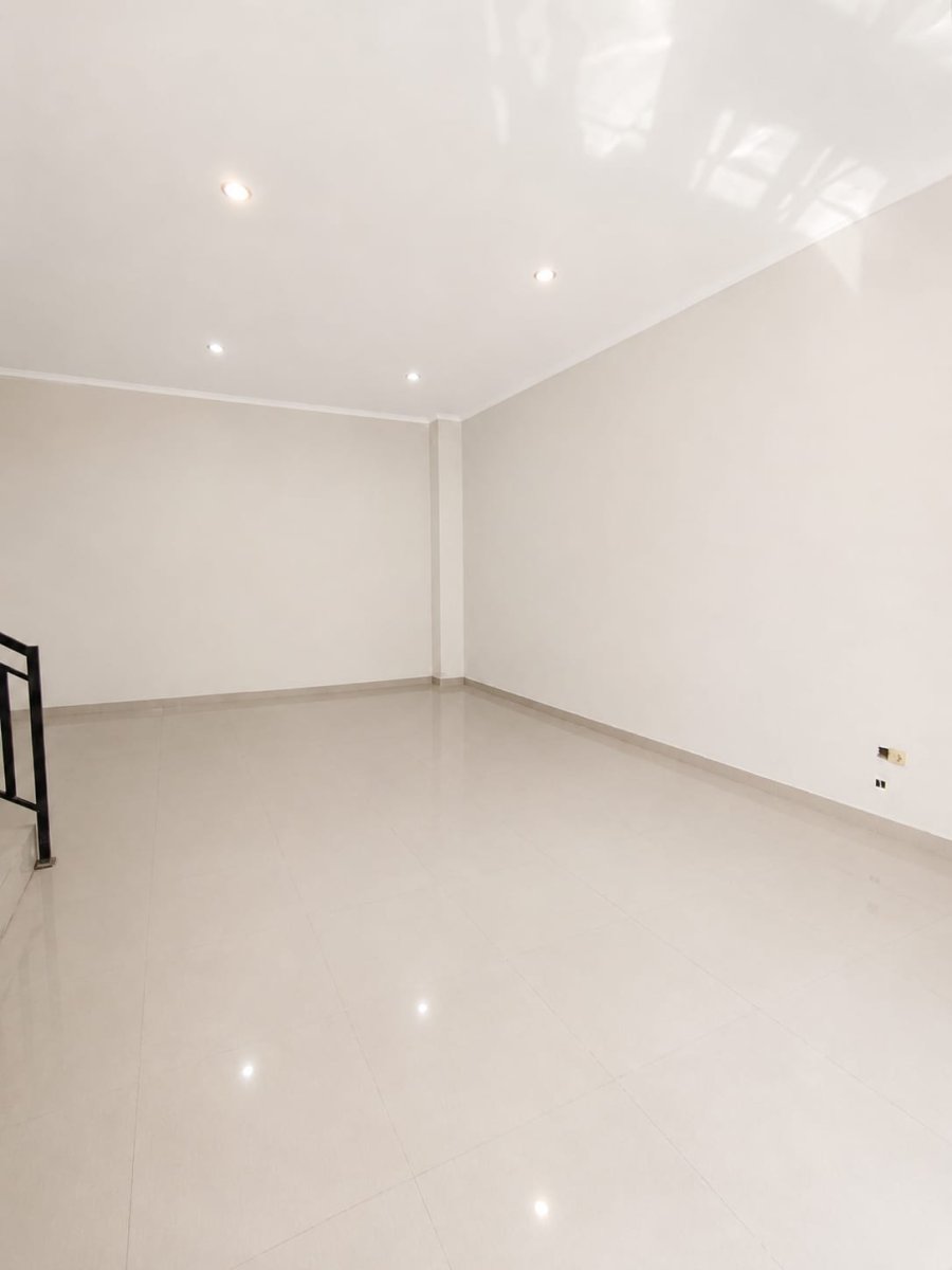 Rumah cluster cantik modern minimalis 2 lantai dekat Solo Baru solo - Foto 6