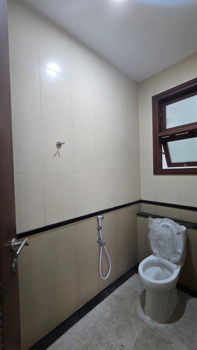 Rumah Mewah Minimalis di Cluster Elite Solo Baru - Foto 3