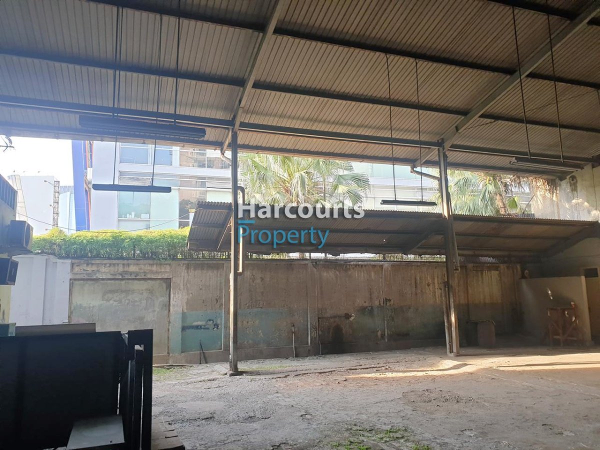 Dijual Tanah Komersil Ada Bangunan Tua Area Lokasi Dekat Sudirman Jakarta Pusat - Foto 3