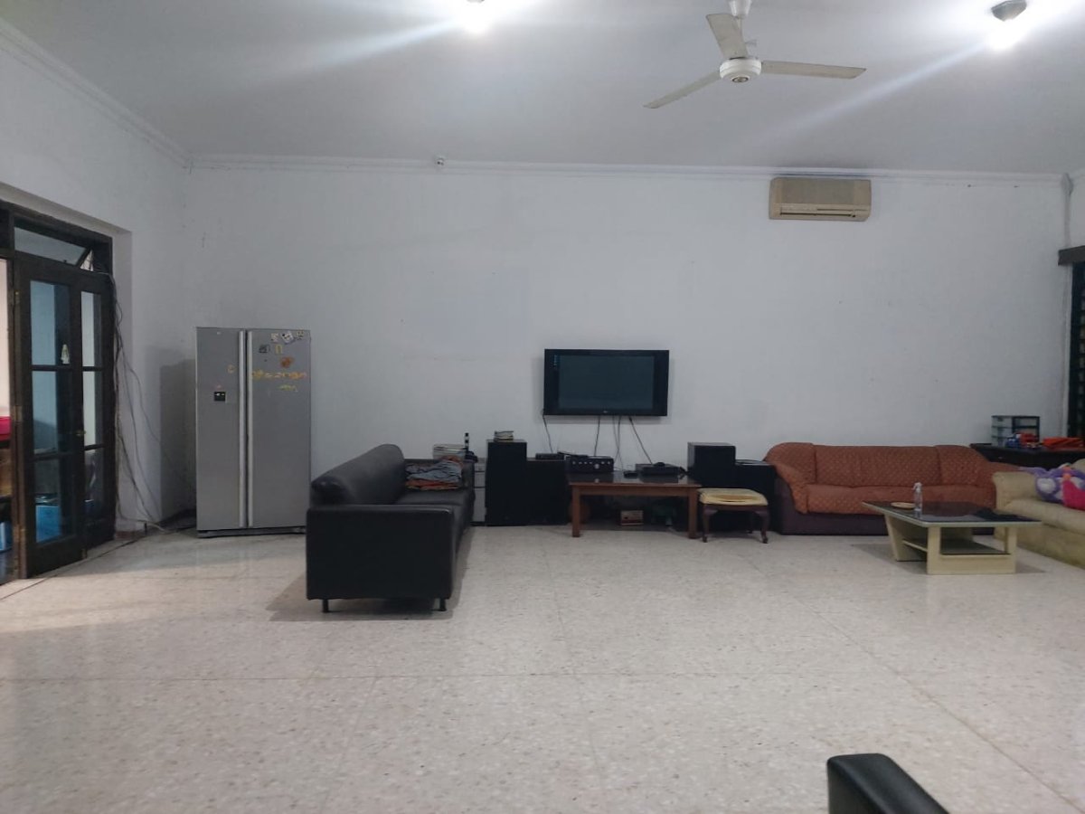 Rumah Strategis Pinggir Jalan Surya Jagalan - Foto 13