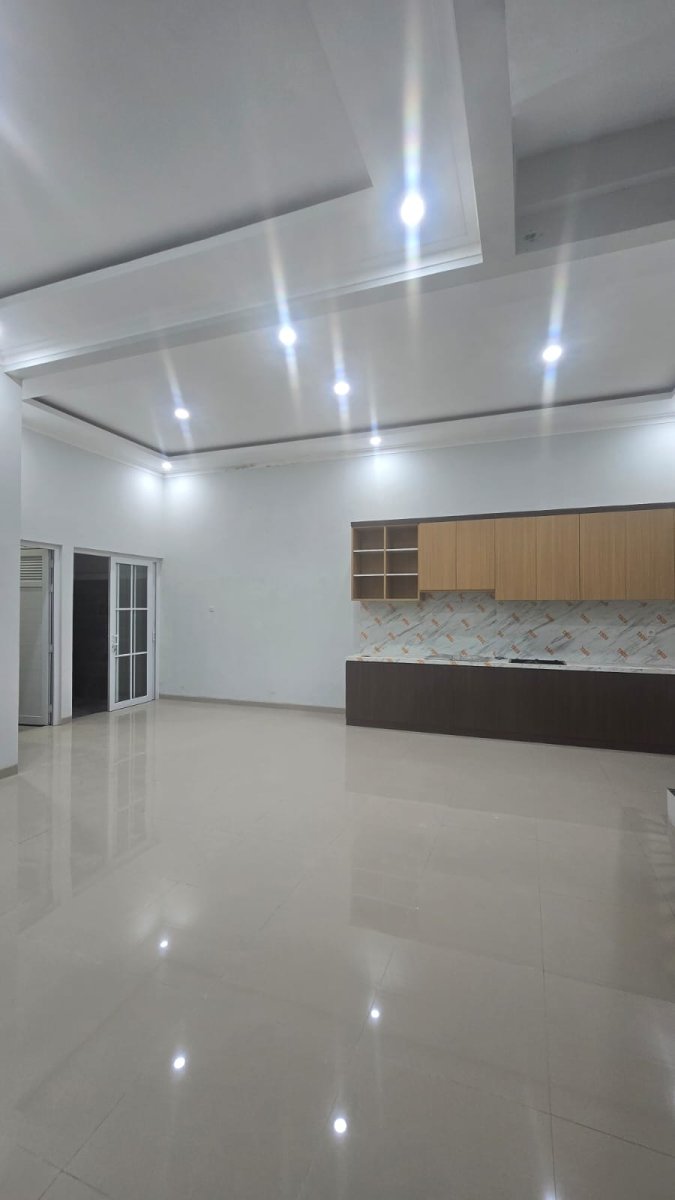 Rumah Bagus Minimalis Modern di Colomadu - Foto 11