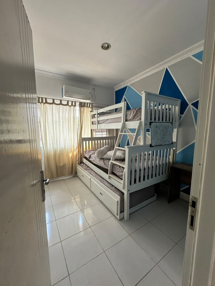 Disewakan Rumah, 2 Lantai, di Cluster Mahagoni Bintaro Tangsel - Foto 10