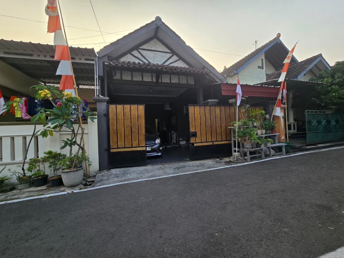 Rumah Dijual Joglo Banjarsari Solo Dekat UNISRI