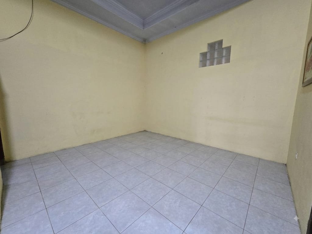 Rumah Dijual Joglo Banjarsari Solo Dekat UNISRI - Foto 4